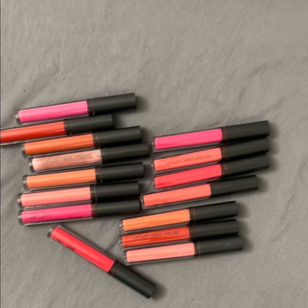 Bundle Allen Shaw Pink Liquid Lipstick Never Used